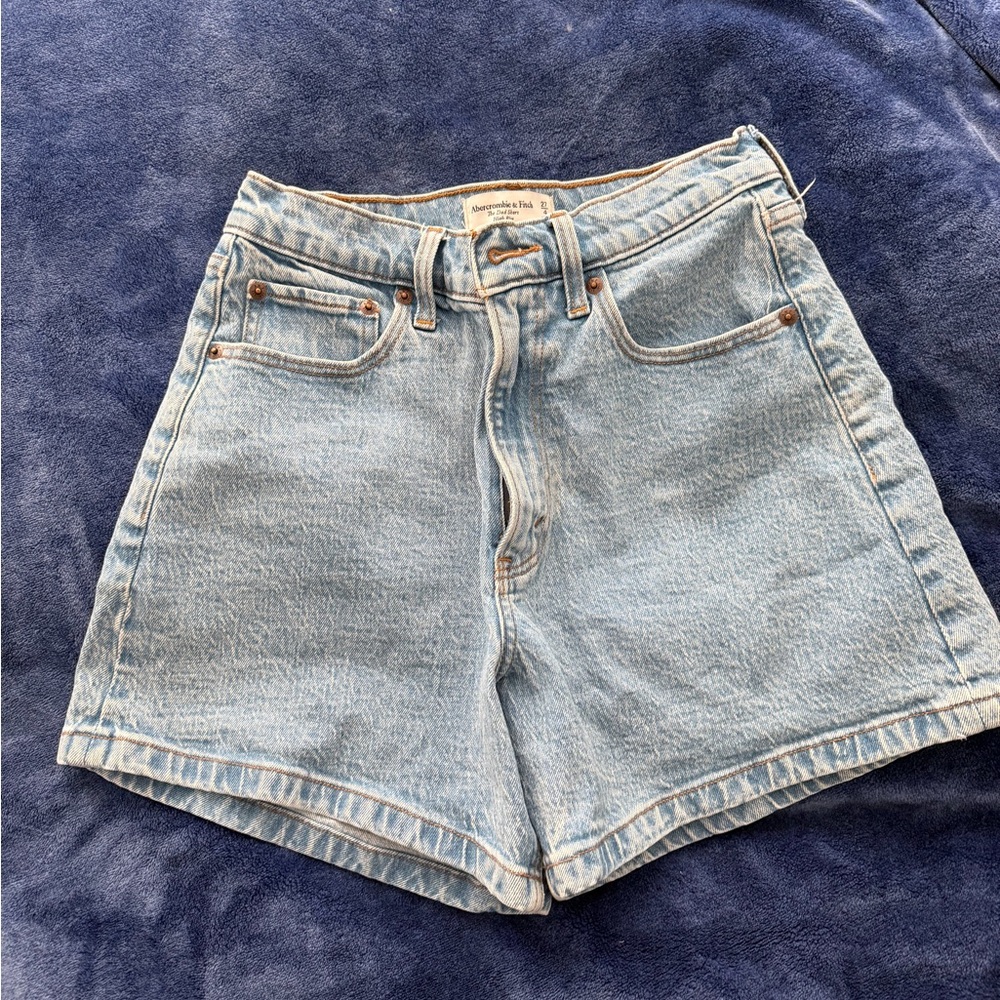 Abercrombie & Fitch The Dad Jean Short